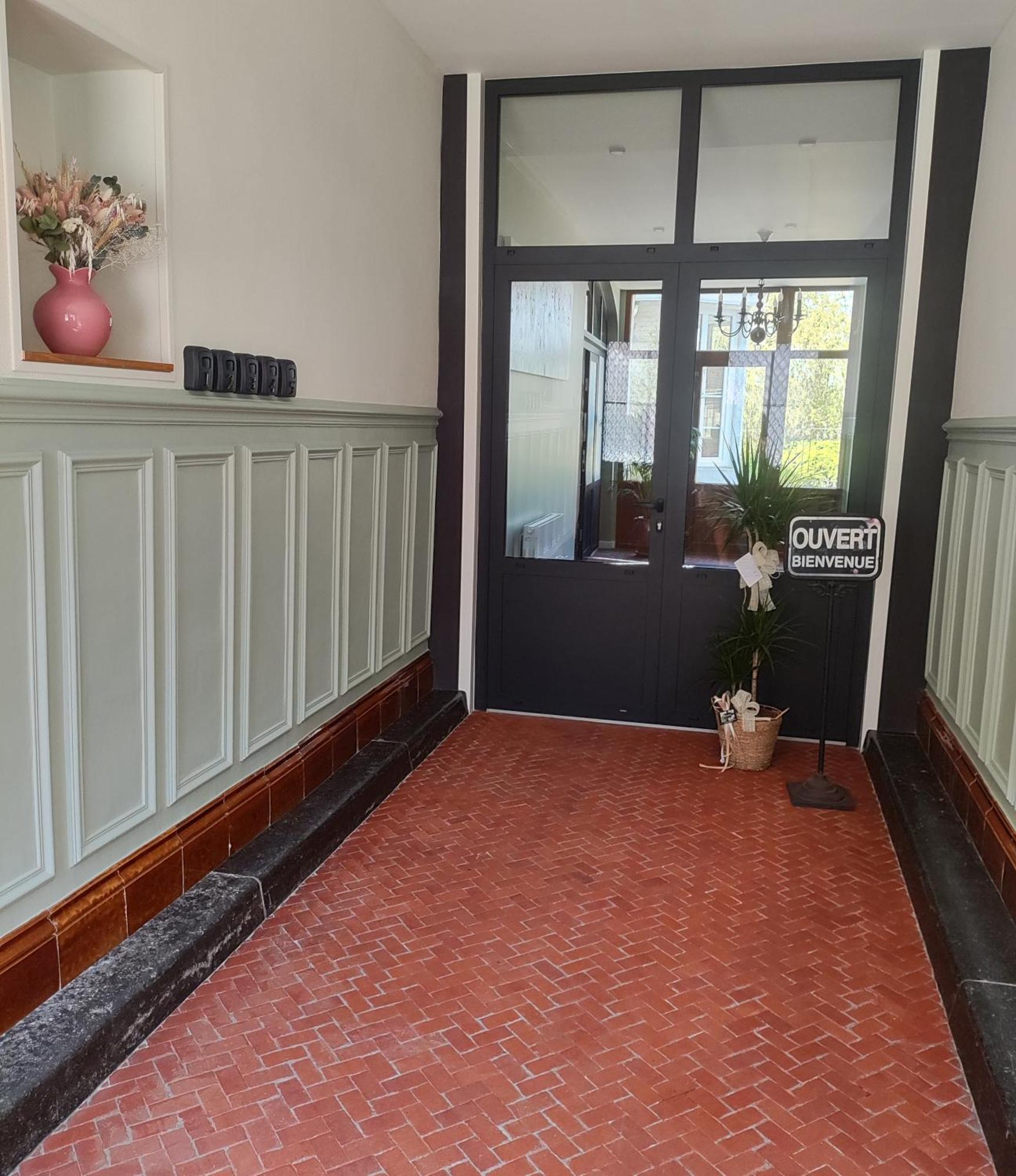Le Relais Napoleon Bed & Breakfast Avesnes-sur-Helpe Dış mekan fotoğraf